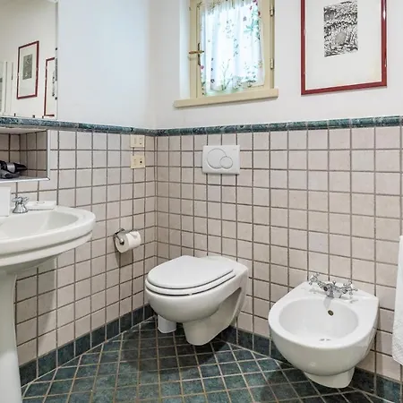 Villa La Dolce 8, Emma San Siro (Lombardy)