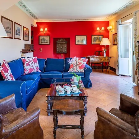 Villa La Dolce 8, Emma *