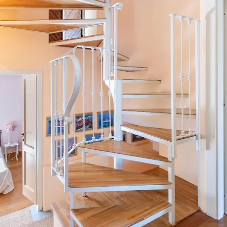 Villa La Dolce 8, Emma *