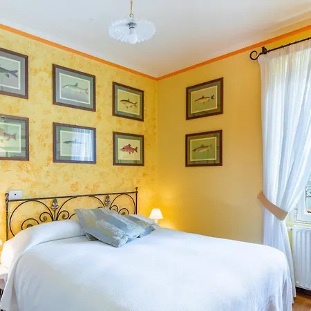 La Dolce 8, Emma Villa