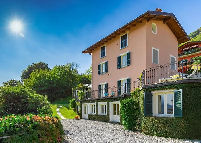 Villa La Dolce 8, Emma *