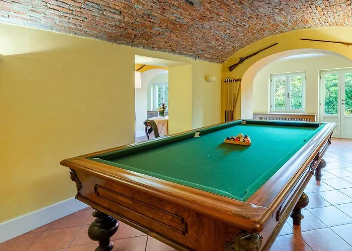 Villa La Dolce 8, Emma *