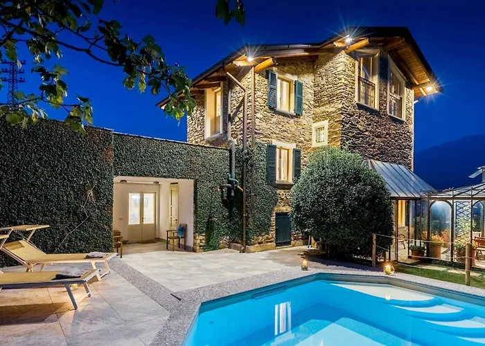 La Dolce 8, Emma Villa San Siro (Lombardy)