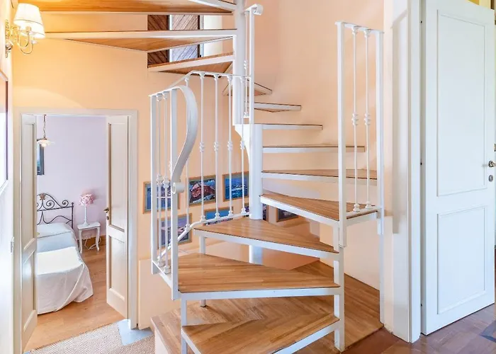 Villa La Dolce 8, Emma *