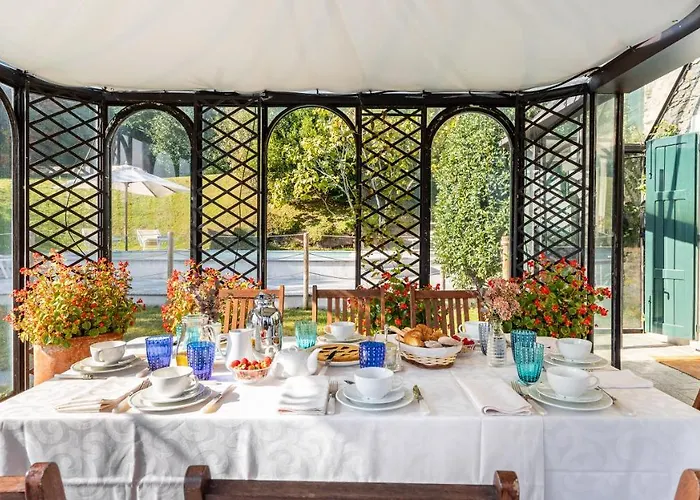 La Dolce 8, Emma Villa